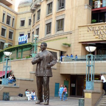 From Falls to Vineyards: 10 Bold Journeys Through Southern Africa